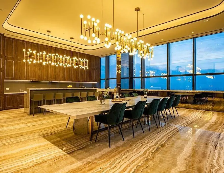 The Rixx Fabulous Apartment @ D1/Jacuzzi/Pool/Gym Ho Chi Minh